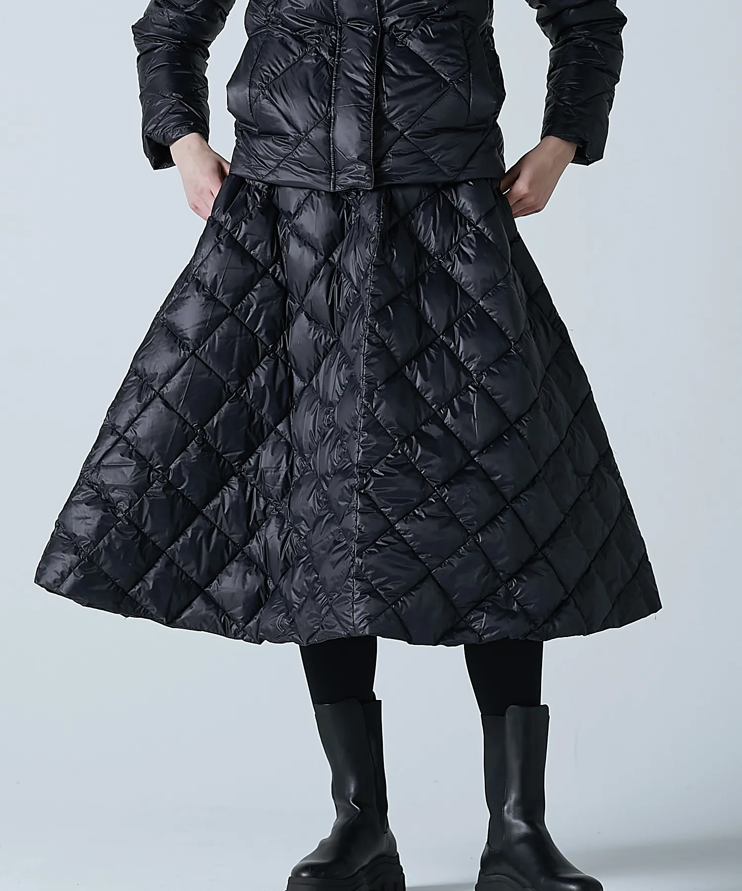 City Down Skirt - Image 9