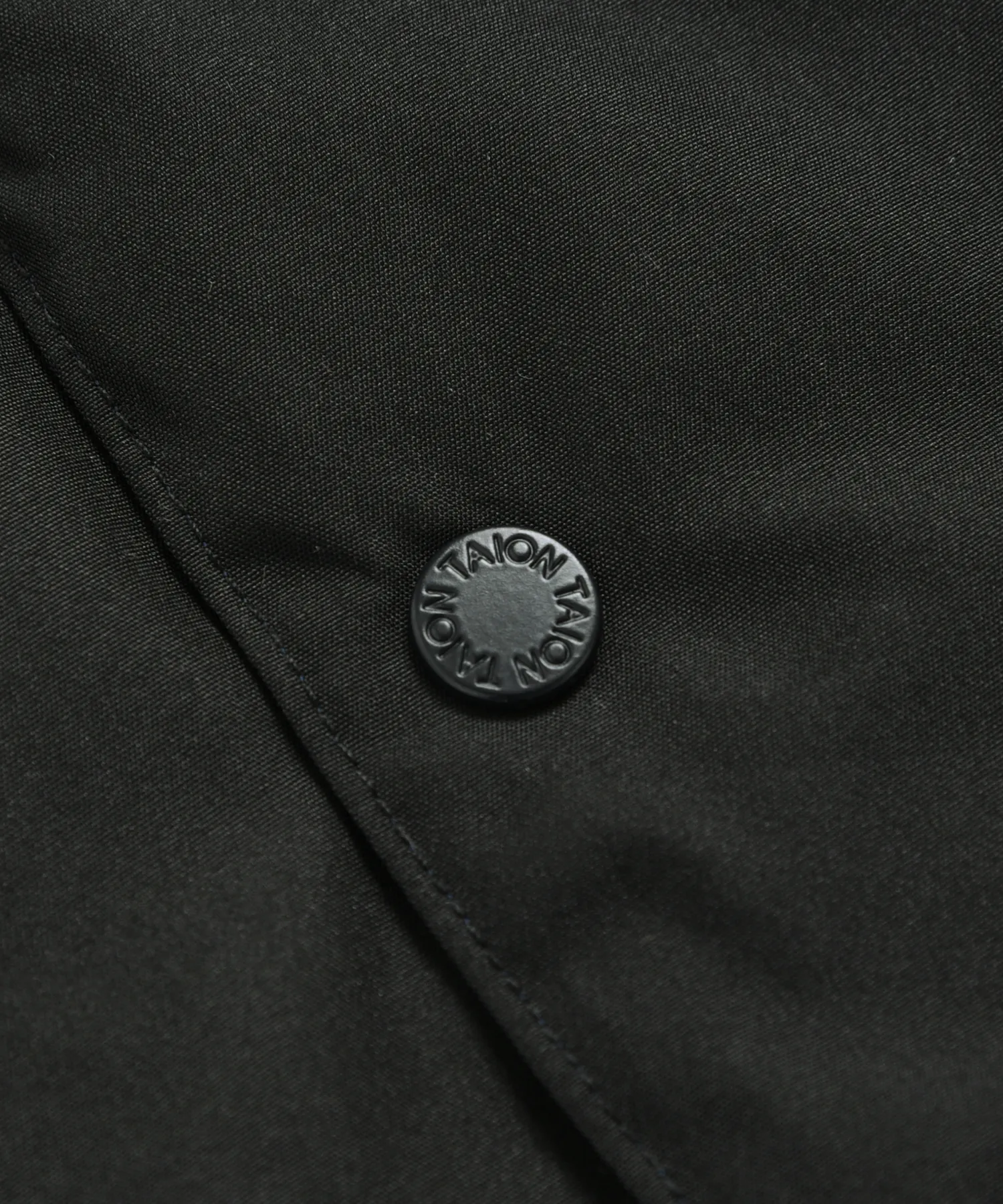 Reversible Single Snap Button Down Gilet - Image 6