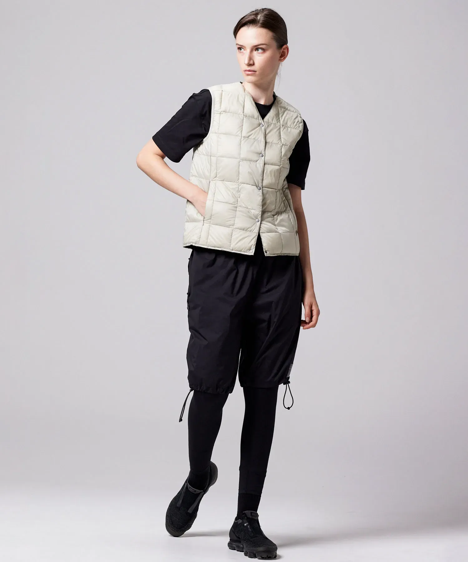 Unisex Basic V-Neck Button Down Vest - Image 12