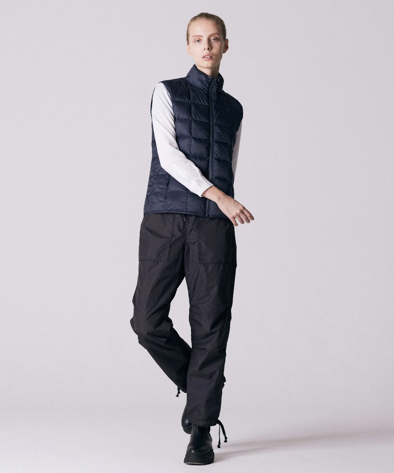 Unisex Basic Hi-Neck W-Zip Down Vest - Image 15