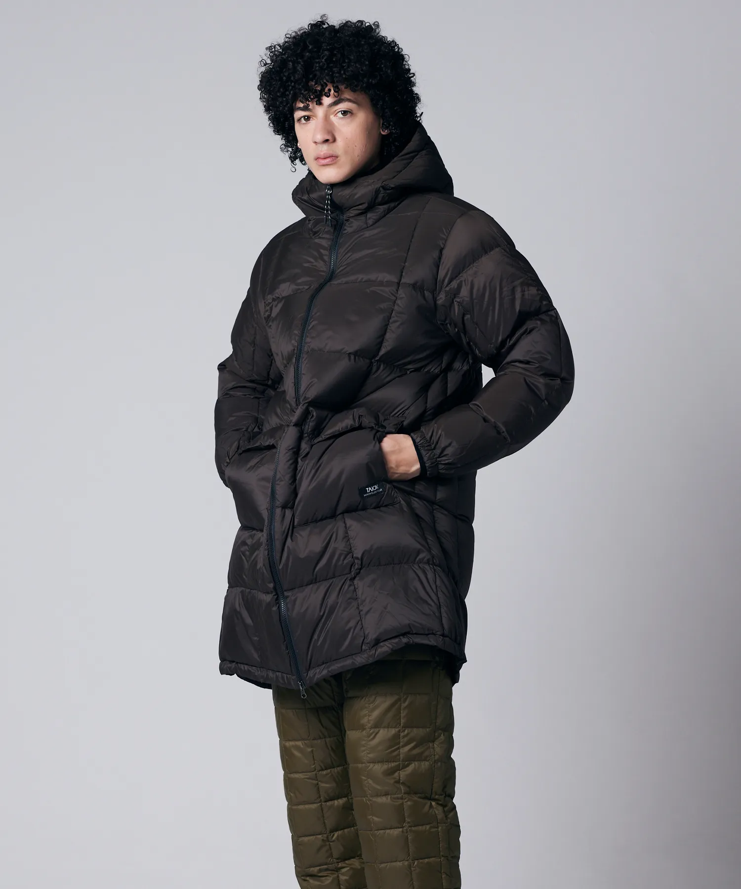 Unisex Mountain Packable Volume Down Hood Coat - Image 13