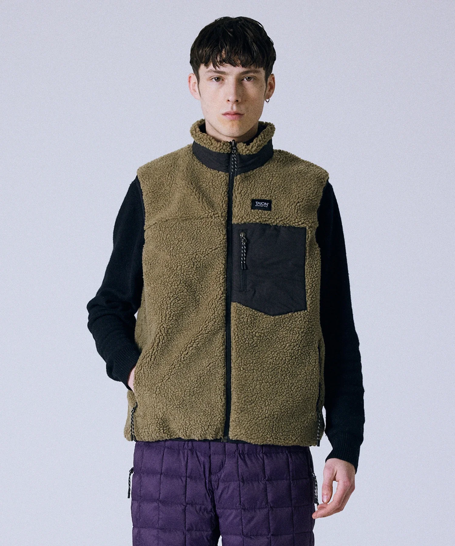 Unisex Mountain Reversible Down x Boa Vest - Image 12