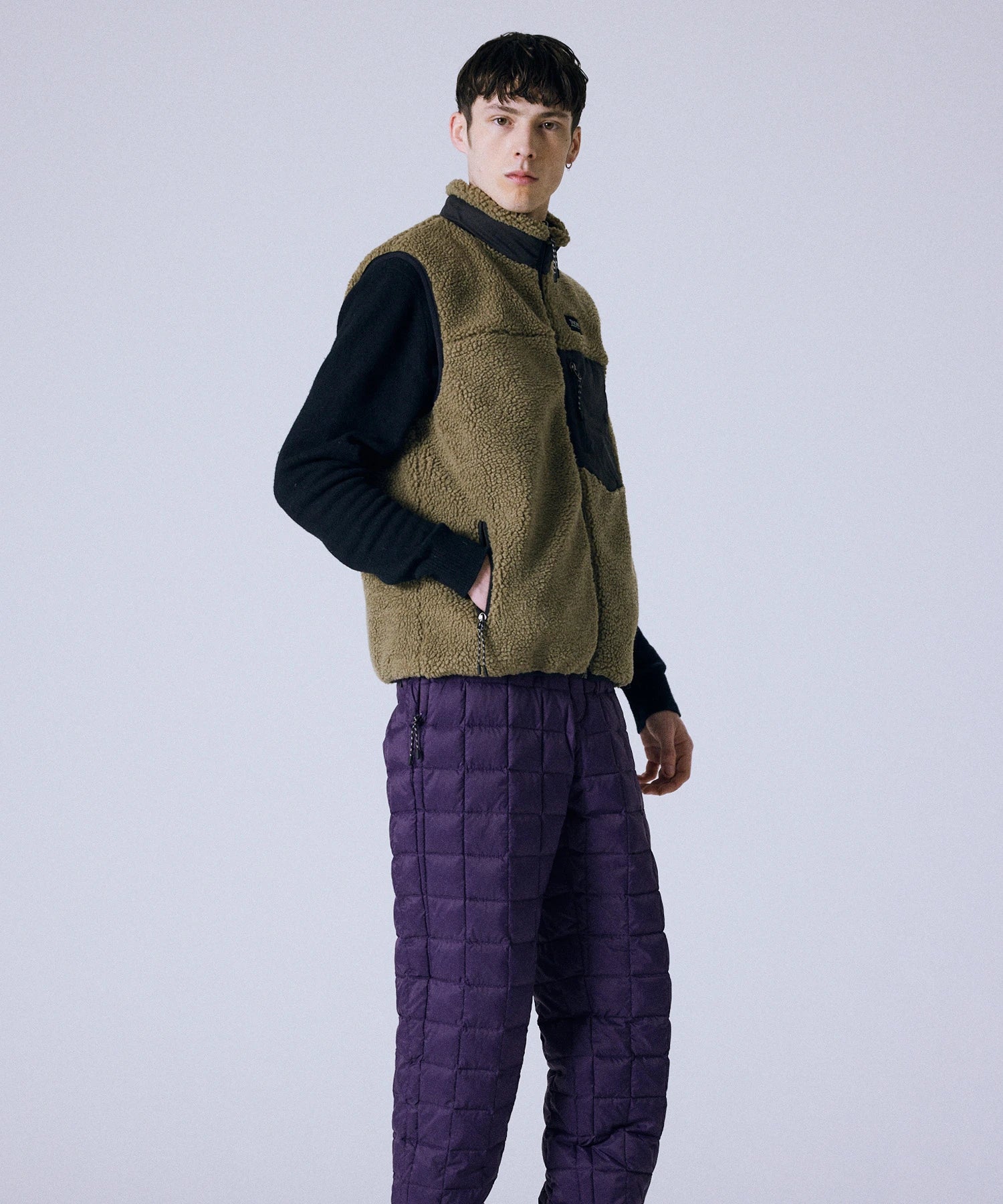 Unisex Mountain Reversible Down x Boa Vest - Image 13