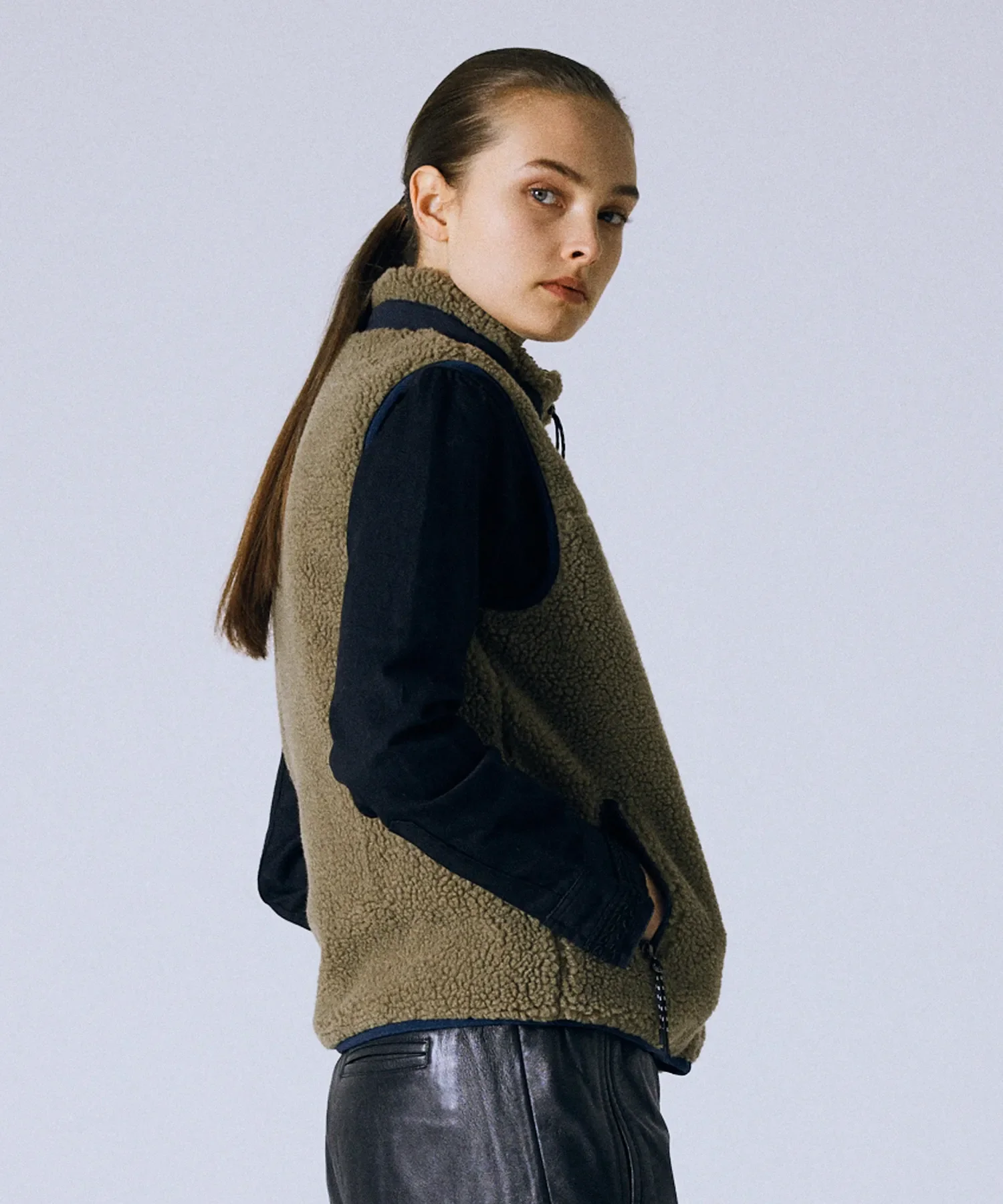Unisex Mountain Reversible Down x Boa Vest - Image 17