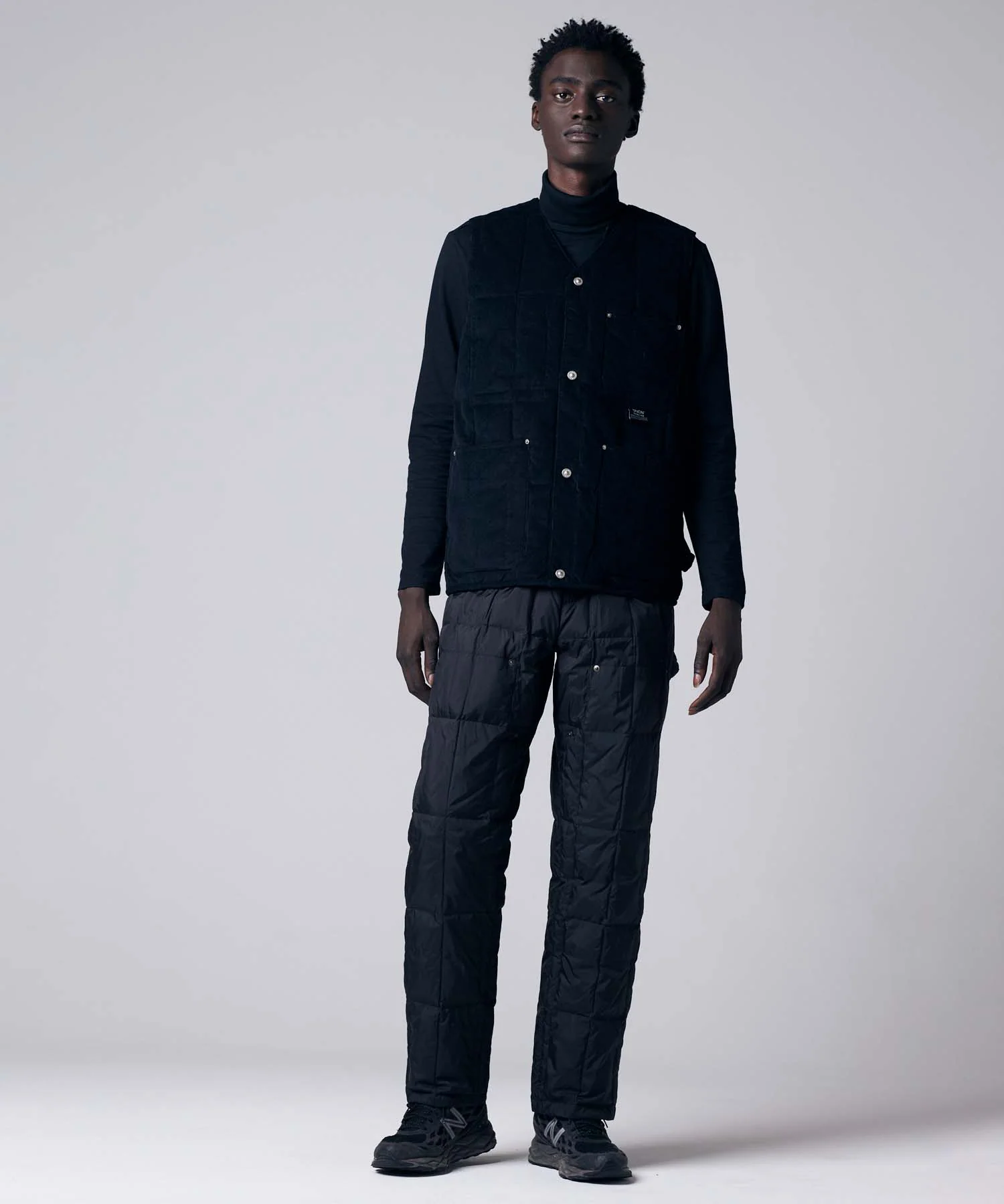 Unisex Work V Neck Button Corduroy x Down Vest - Image 14