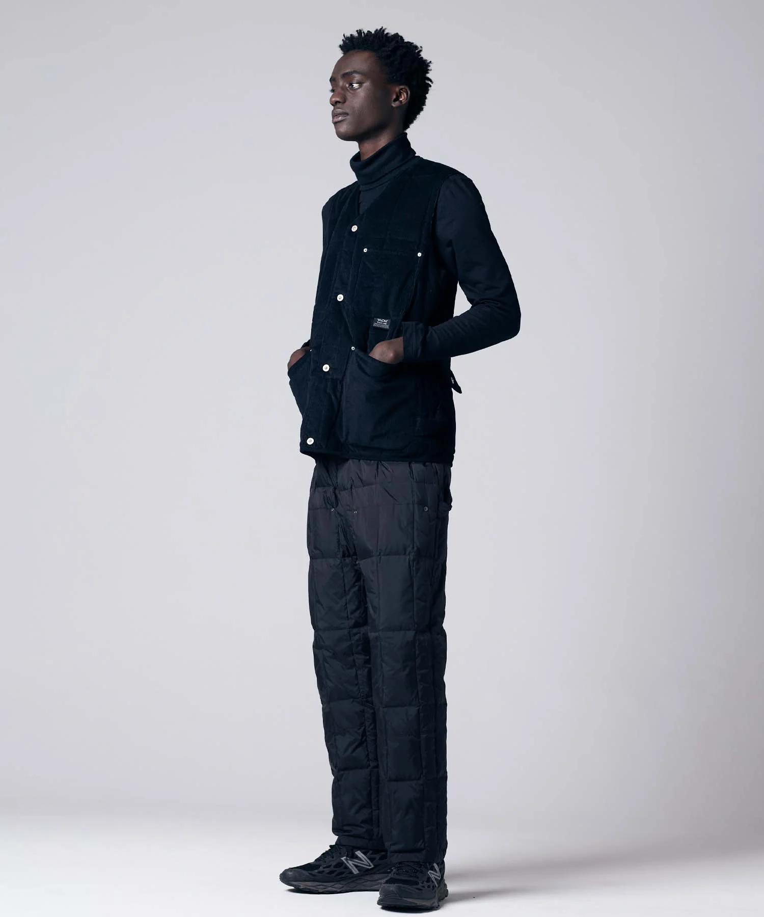 Unisex Work V Neck Button Corduroy x Down Vest - Image 15